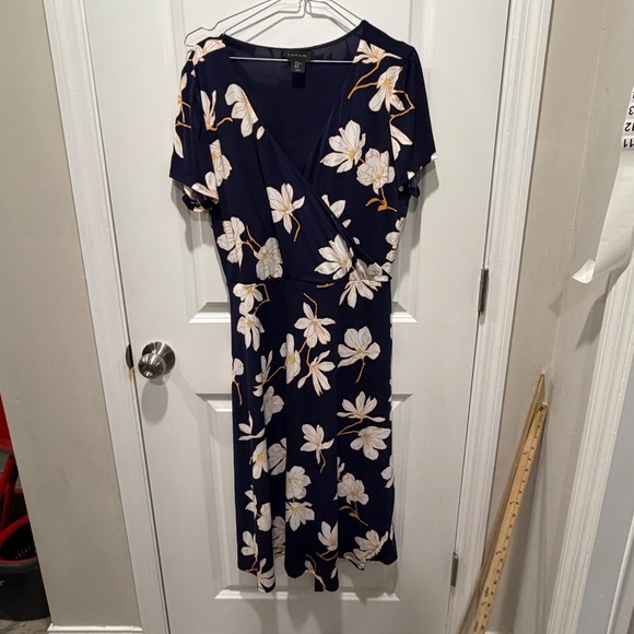 Tahari Dresses & Skirts - Tahari Women Dress Floral Faux Wrap Navy Blue Short Sleeve XL